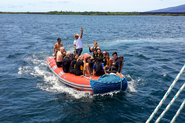catamaranes-de-lujo-a-las-islas-galapagos-agosto-2017