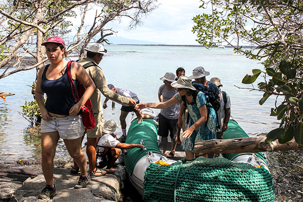 cruises-to-the-galapagos-islands-for-4-people-february-2017