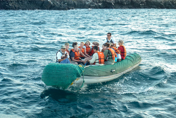 tourism-to-galapagos-islands-february-2017